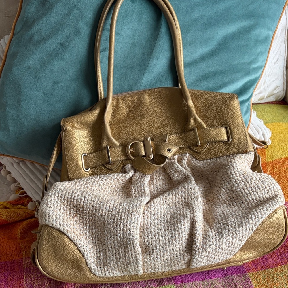 Chic Gold and Cream Women's Shoulder Bag